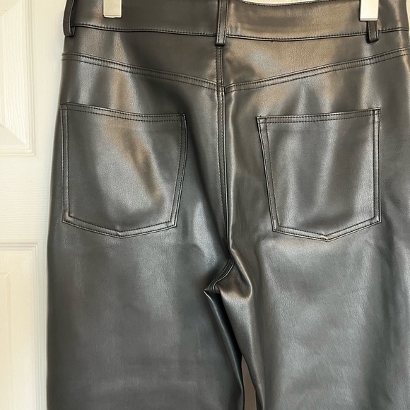 Black faux leather jeans - Picture 4 of 7